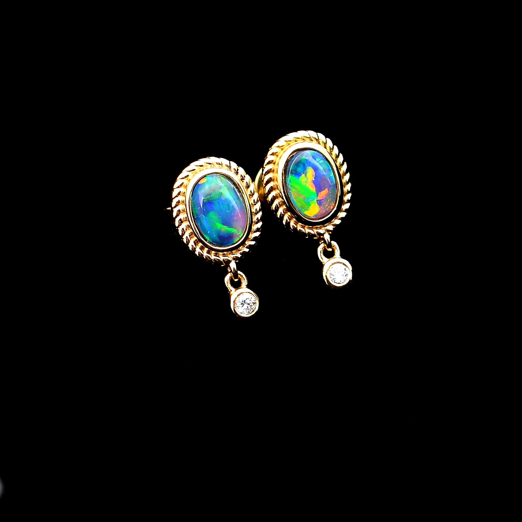 Crown Shop Australia Natural Black Europlace 18k Gold Diamond Earrings Earrings Earrings Woman Seven Color Jewel Original Stone Jewellery Customised