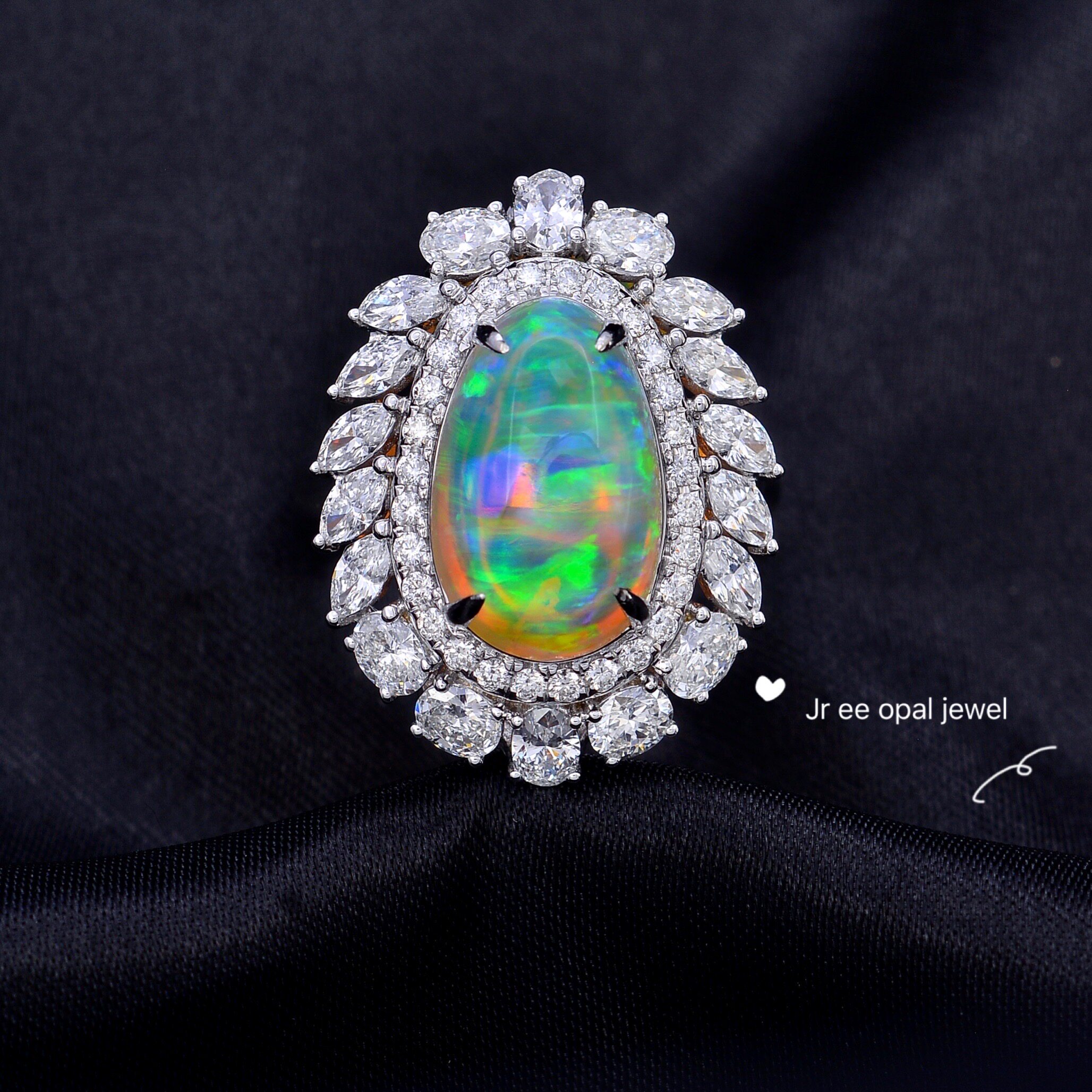 Design Jewelry Custom Natural Australia Lightning Ridge Black Crystal Opal Ring Opal 18K Gold Diamond Ring