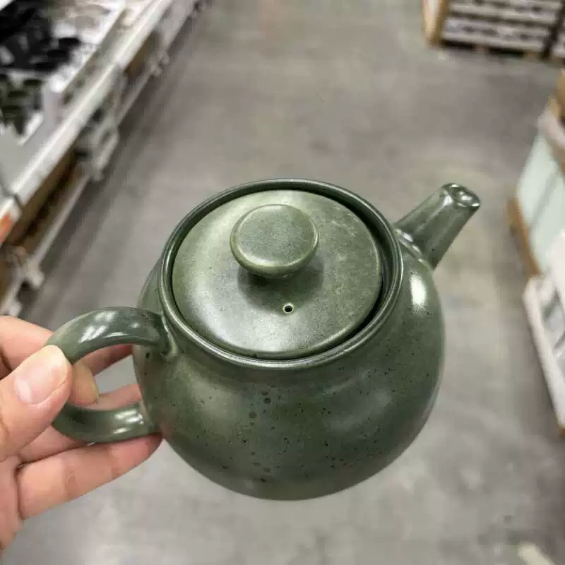 Ikea Husebelto Teapot for Home Use, Suitable for Brewing Tea, Cold Water Pitcher, Long Stone Porcelain, Japanese Retro Style Ikea Husebelto Teapot for Home Use, Suitable for Brewing Tea, Cold Water Pitcher, Long Stone Porcelain, Japanese Retro Style