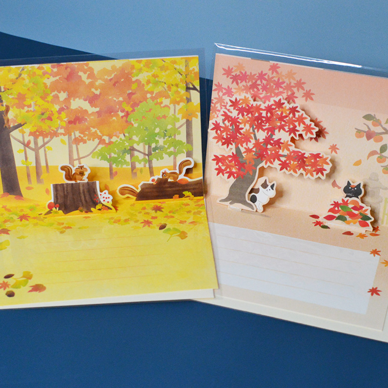 Japan Buy Autumn Scenery Maple Tree Gingko Kitty Squirrel Solid Birthday Sent Teacher's Teacher's Festival Thanks To Blessing Card