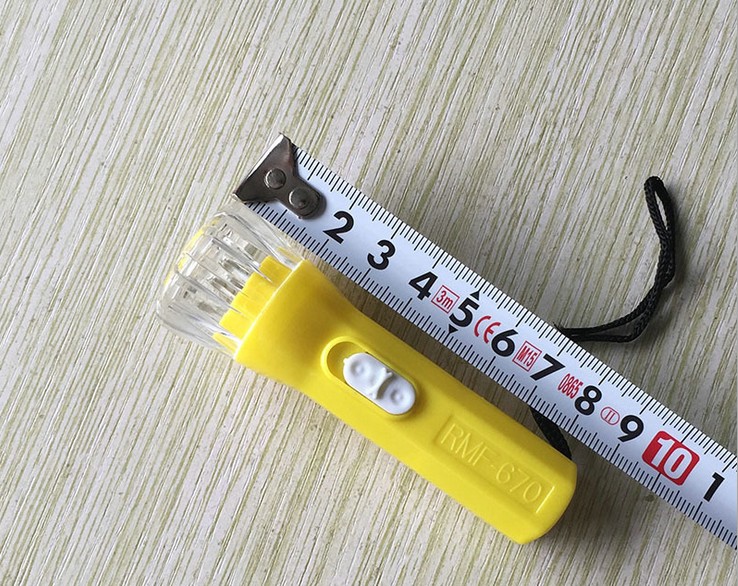Đèn LED chiếu sáng ngoài trời Mini Light Đèn pin leo núi Cắm trại Du lịch đèn pin ngày xưa