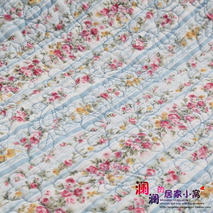 Bộ đồ giường mới bốn mùa với bông hoa sang trọng được chần bằng chăn trải giường mùa xuân và mùa thu điều hòa là tấm chăn dày ga giường thun lạnh