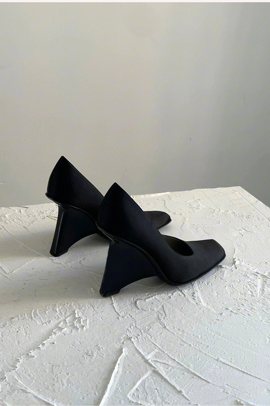 2024 New Style Special-Shaped High Heels, Office Queen, Lazy and Elegant, Black, Coming-Of-Age Ceremony Banquet, Solid Color, Spring and Summer