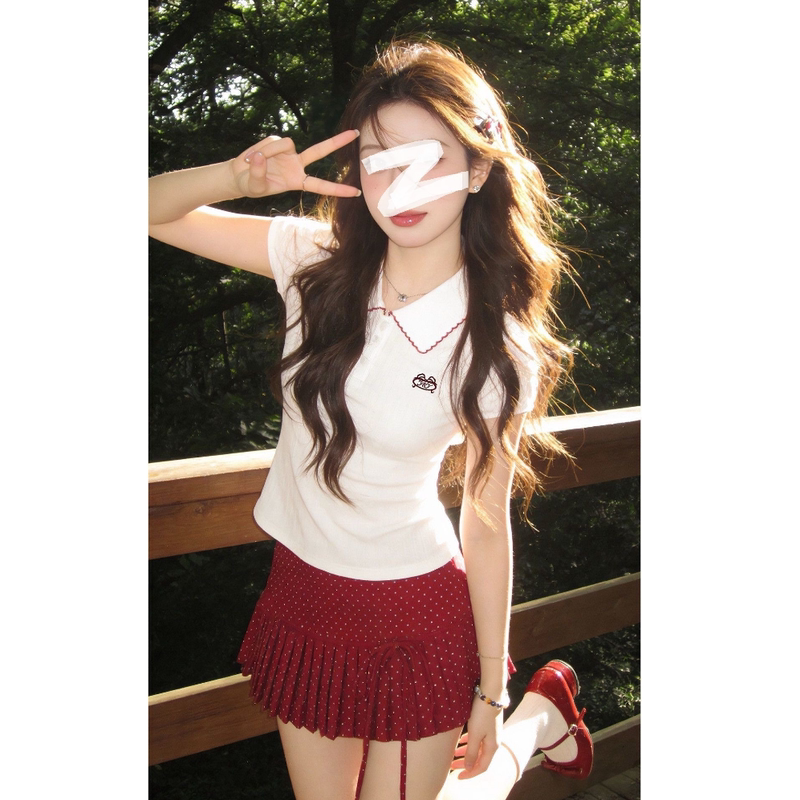 2026 Summer Korean Sweet Style Short-Sleeved Polo Collar Top T-Shirt + Red Half-Length Skirt, Fashionable and Cute Set 2026 Summer Korean Sweet Style Short-Sleeved Polo Collar Top T-Shirt + Red Half-Length Skirt, Fashionable and Cute Set