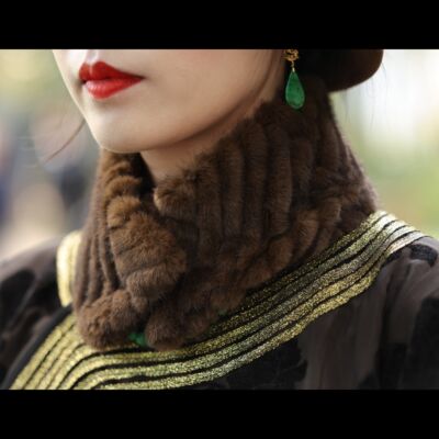 top ulara daily thickened and warm fur retro neck guard with faux fur