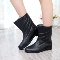  Winter new rain boots womens mid-tube fashion leather rain boots plus velvet cotton water boots warm rubber shoes rain boots water shoes