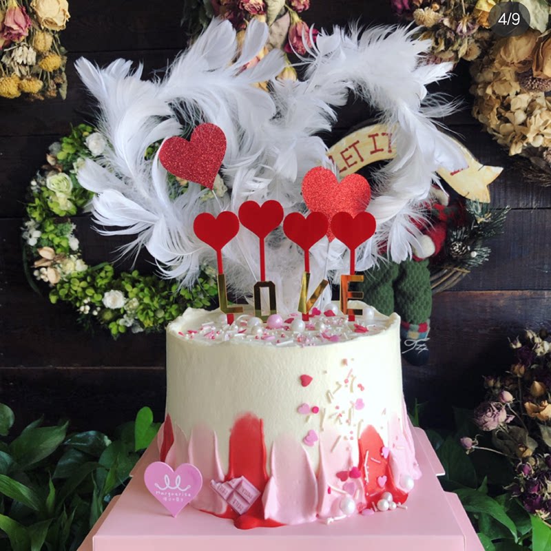 Web celebrity Valentine's Day Acrylic Cake Decoration White Wire Feather Wings Girl's Heart Dessert Desk Cake Presenting
