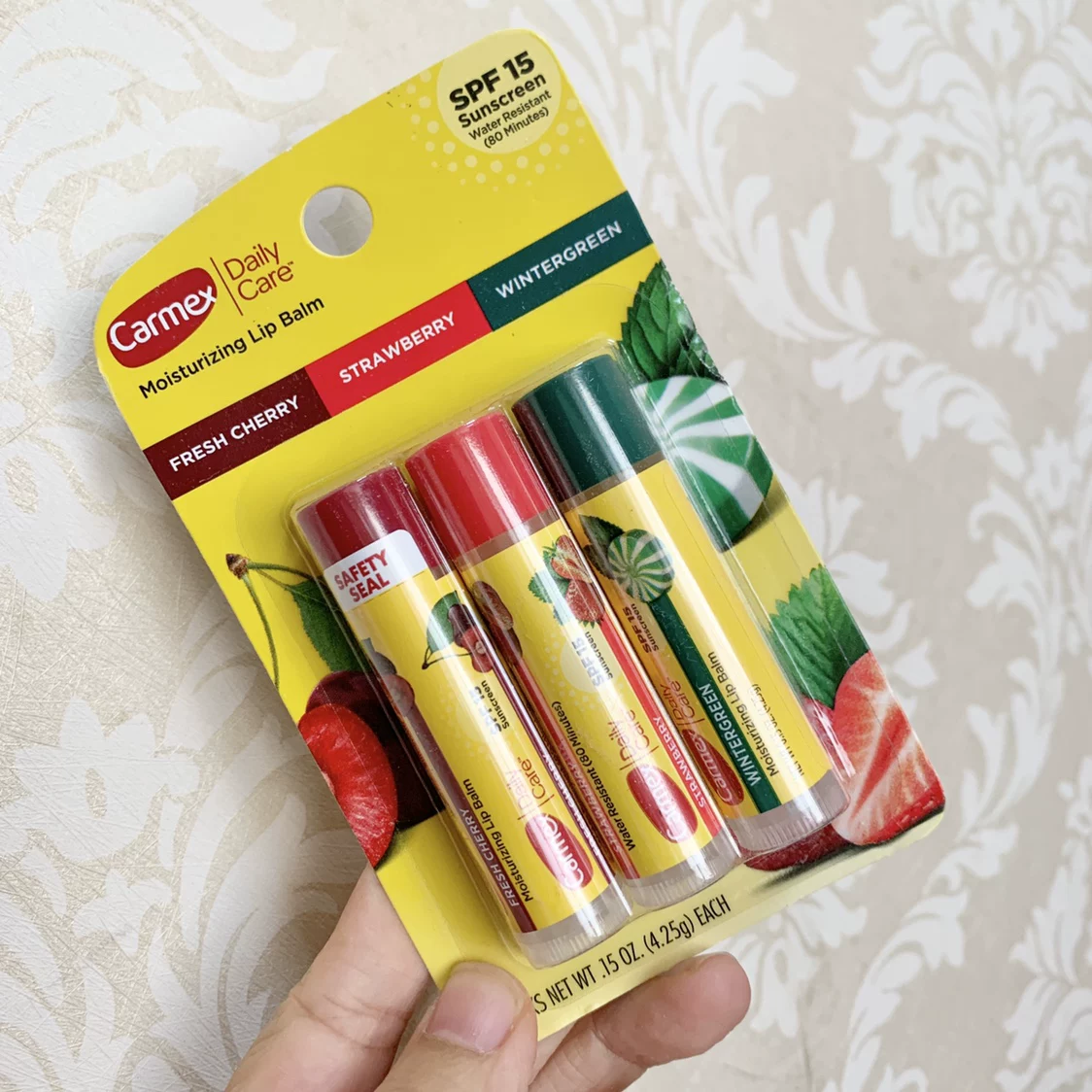 Genuine import moisturizing lip balm, (Physicals), USA