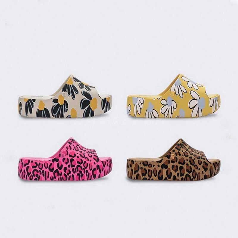Brazilian Melisha Vacation Wide-Band Non-Slip Platform Shoes soft sole Slip-On Free Outdoor Thick-Soled Bread Slippers Brazilian Melisha Vacation Wide-Band Non-Slip Platform Shoes soft sole Slip-On Free Outdoor Thick-Soled Bread Slippers