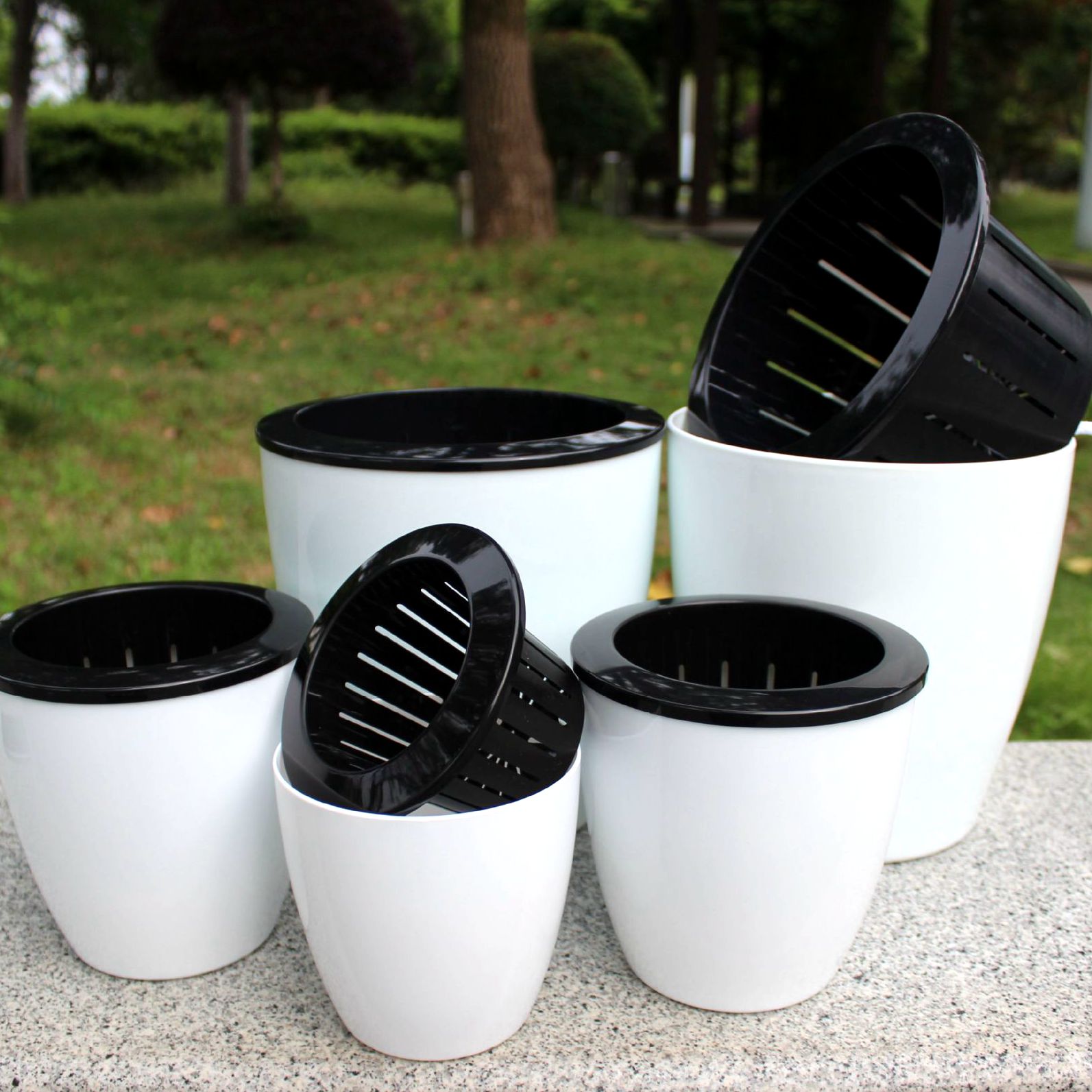 Automatic suction-free water storage flower pot sloth automatic watering resin plastic imitation ceramic white flower pot