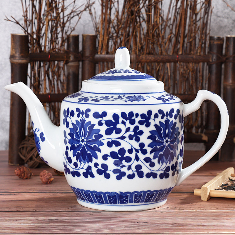 Jingdezhen Ceramic Oil Kettle Blue Yang Lotus Cold kettle Porcelain Tea Cup can be set up with tea plate