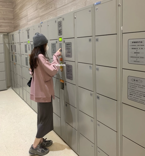 Весенняя трикотажная приталенная длинная юбка, по фигуре, с акцентом на бедрах, высокая талия, средней длины, свободный прямой крой