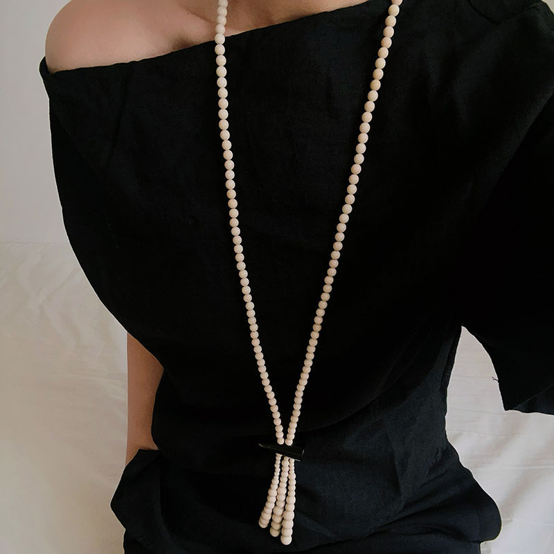 Tu Brand European and American Fashionable Minimalist Style Versatile White Stone Tassel Beaded Toggle Clasp Long Necklace Sweater Chain for Women