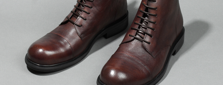 Người đàn ông châu âu và Mỹ Martin boots boots da xu hướng khởi động của nam giới England cao khởi động đầu tròn trong ống retro khởi động khởi động quân sự shop giầy