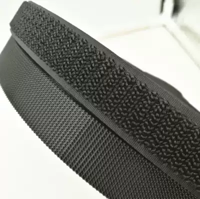 No bristles, no hair, no hair, no velvet, no velvet, Velcro, Hook, Velcro, Hook