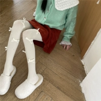 С бантиком, белый