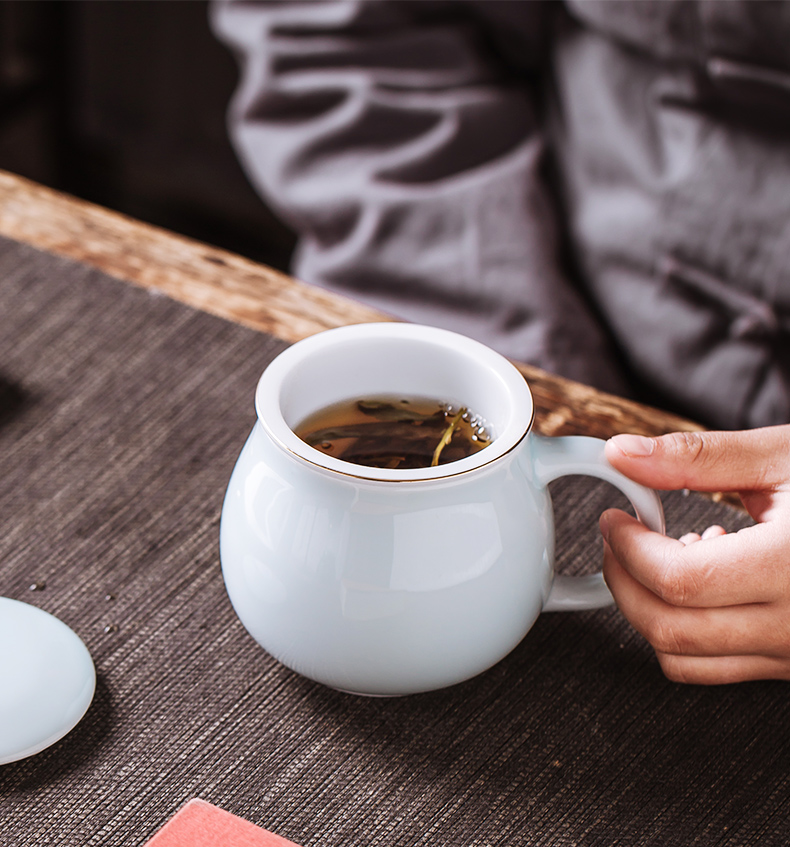 Jingdezhen ceramic filter cup tea cups separation office tea cups with cover keller household water bottle