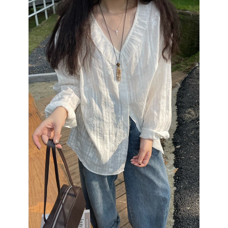 Textured Embroidered Lace V-Neck Lace-Up Shirt for Women, Early Autumn, Loose Fit, Slimming, Korean Style, Versatile Base Layer Long-Sleeve Shirt