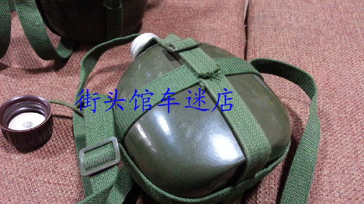 Xe máy du lịch chai nước ấm hoài cổ giáo dục ấm nước hoài cổ giải phóng lĩnh vực cung cấp quân đội màu xanh lá cây bền dày - Các phụ tùng xe gắn máy khác tay thắng đĩa wave