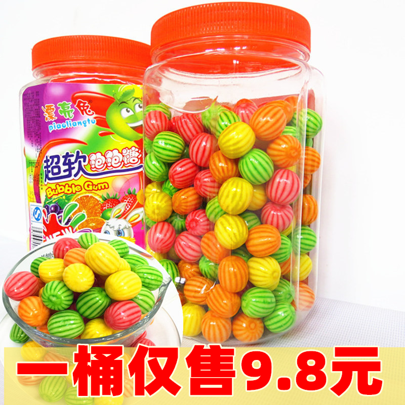 Pretty rabbit sandwich hollow watermelon bubblegum barrel multi-flavor chewing gum Post-8090 nostalgic snack candy