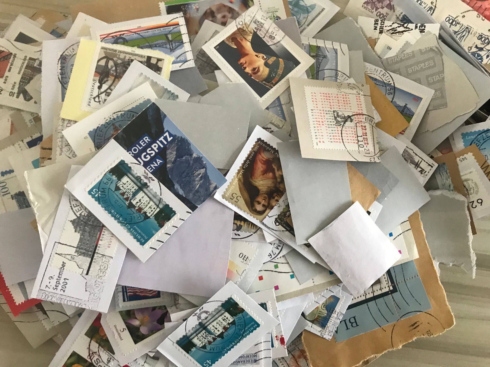 {Muzi's Fairy Tale} German foreign letter stamp clippings 200g hand account material