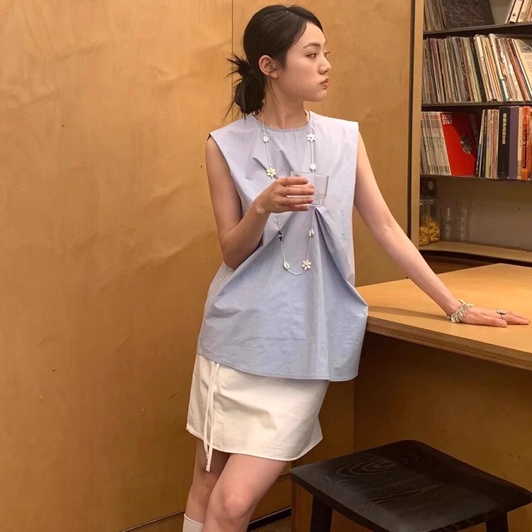 Fresh and Casual Style Twisted Light Blue Sleeveless Shirt for Women, 2026 Summer New Model, Slimming Round Neck Tank Top Fresh and Casual Style Twisted Light Blue Sleeveless Shirt for Women, 2026 Summer New Model, Slimming Round Neck Tank Top