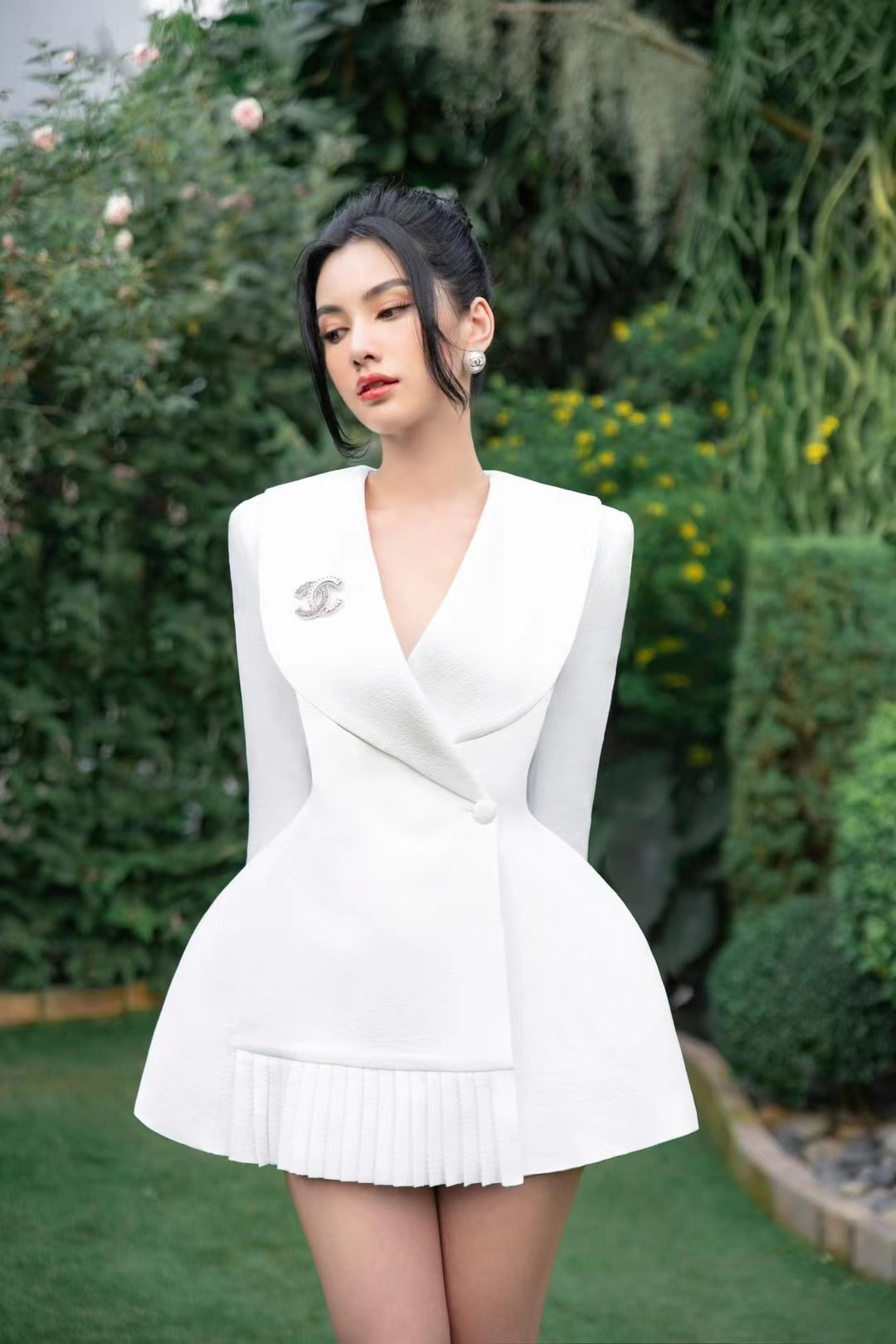 FENS DAY French Hepburn Design Sense V-Neck Dress Waist Style Pleated ...