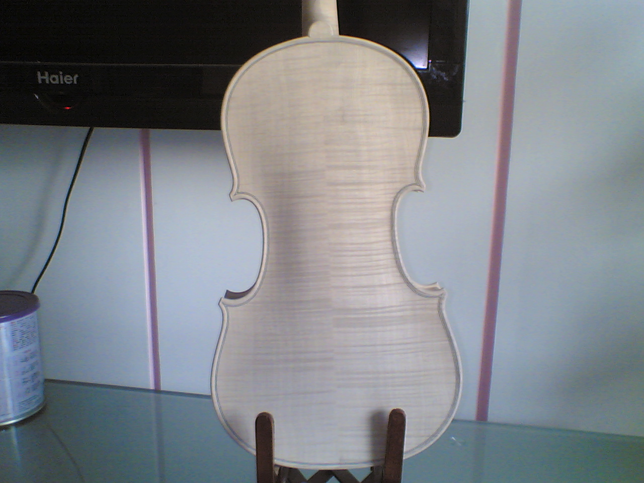 Violin White-stubble Violin White-Black 4 Violin (with straight board)