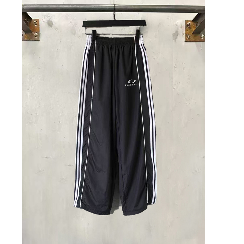 Ceiling】Paris-Style Autumn and Winter Sports Outdoor Single-Ring Embroidered Logo Classic Windbreaker Pants for Men and Women, Windproof Sweatpants Ceiling】Paris-Style Autumn and Winter Sports Outdoor Single-Ring Embroidered Logo Classic Windbreaker Pants for Men and Women, Windproof Sweatpants