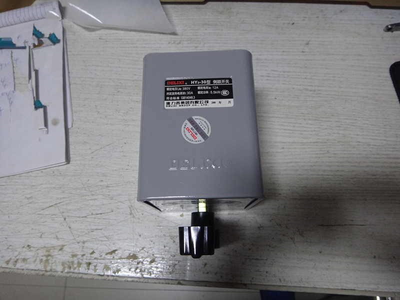 380V 5 5KW Pound switch 30A(iron shell)HY2-30 Rated current 12A thermal current 30A