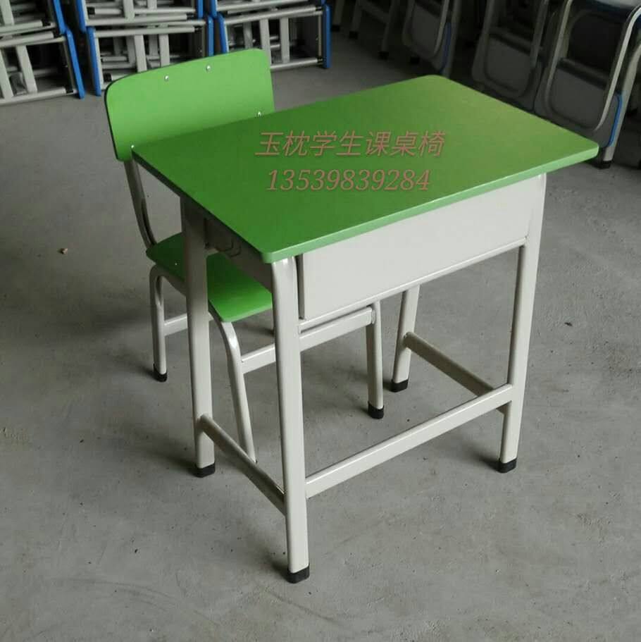 Student desks and chairs Primary and secondary school desks Single school tutoring coaching training class desks Factory direct sales