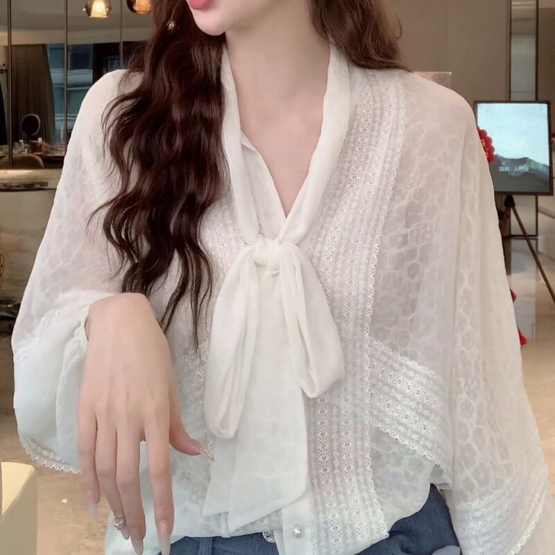 Plus Size 150kg French Lace Jacquard Long-Sleeve Shirt for Women, Early Spring High-End Tie-Up Sun Protection Top 2