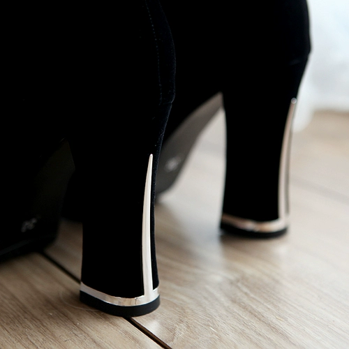 Демисезонные высокие сапоги, матовые зимние ботинки на высоком каблуке, 2019, тренд сезона, средней длины