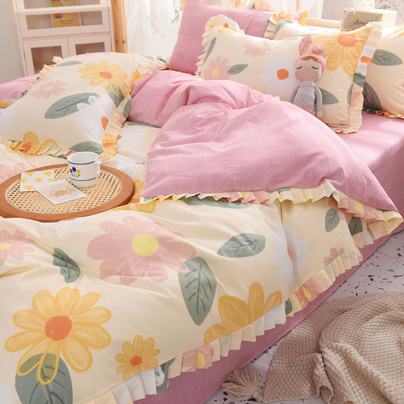 Four pieces of flower cotton beds, cotton beds, cotton beds, houses warm three pieces of printed butterfly bow set