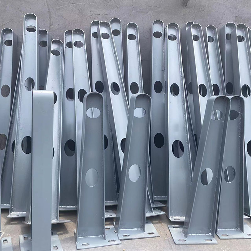 Customized canopy steel beams Corbel brackets Glass canopy beams Carbon steel fully welded HT I-beam structure rain