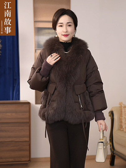 【顺丰48h发货】江南故事妈妈90白鸭绒保暖狐狸毛冬季皮草羽绒服