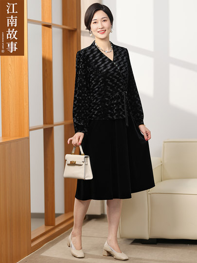 Jiangnan Story 2025 nuevo vestido de terciopelo para mamá de mediana edad y ancianos estilo chino primavera y otoño