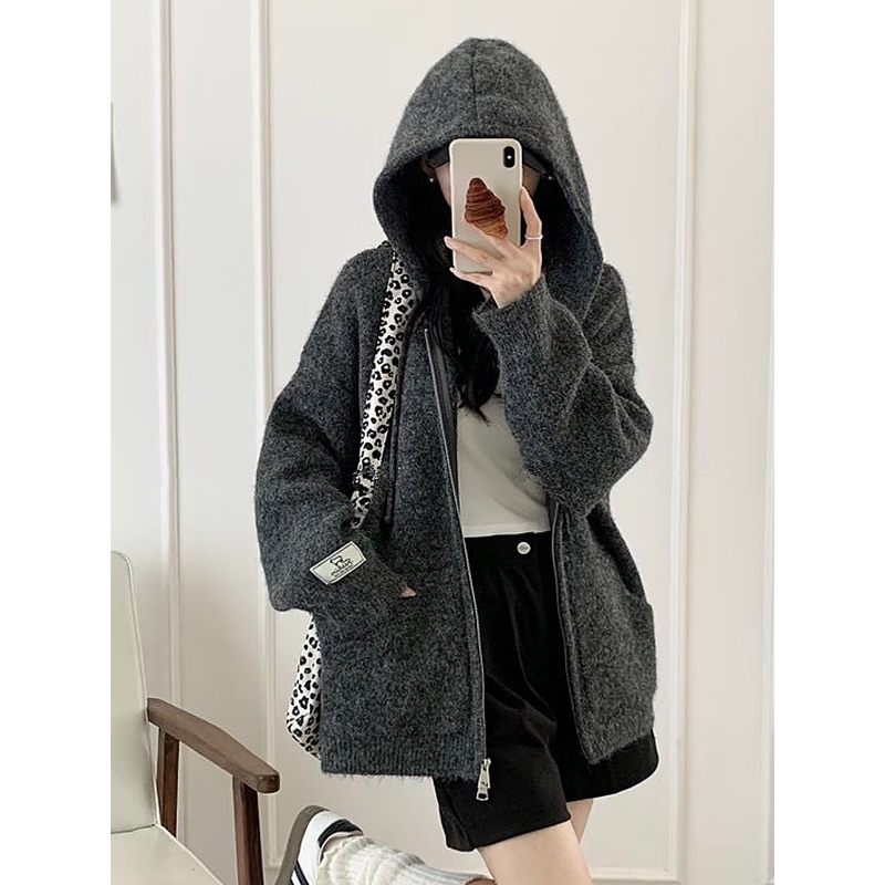 Lazy Old Money Style Gray Zip-Up Hooded Sweater Jacket for Women, Autumn and Winter Soft and Relaxed Knit Cardigan