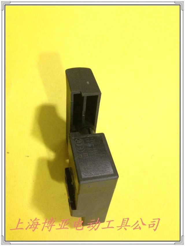 Dụng cụ điện Dongcheng Búa điện Phụ tùng chính hãng Z1C-FF03-26 Công tắc khớp - Dụng cụ điện máy mài maktec