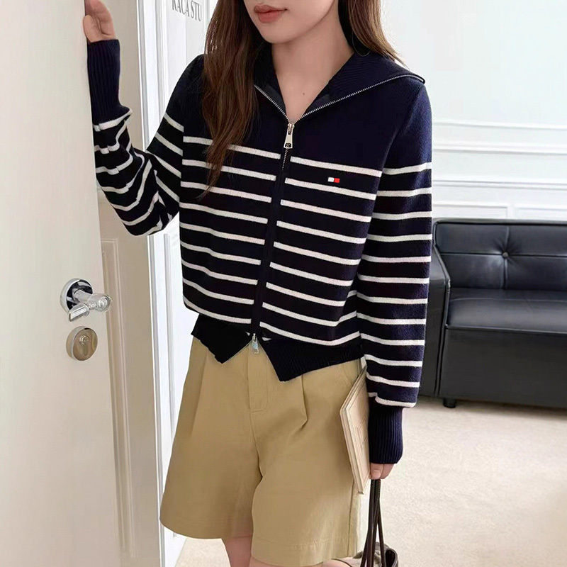 Authentic Tommy Hilfiger Women's Coat, New Autumn and Winter Striped Thick Cardigan, Stylish Warm Sweater, Age-Reducing Top