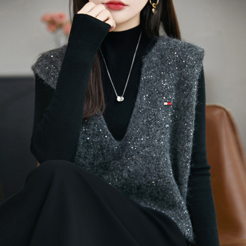 Authentic Tommy Hilfiger Autumn and Winter Wool Knit Vest for Women, V-Neck Loose Sleeveless Sweater Layering Vest