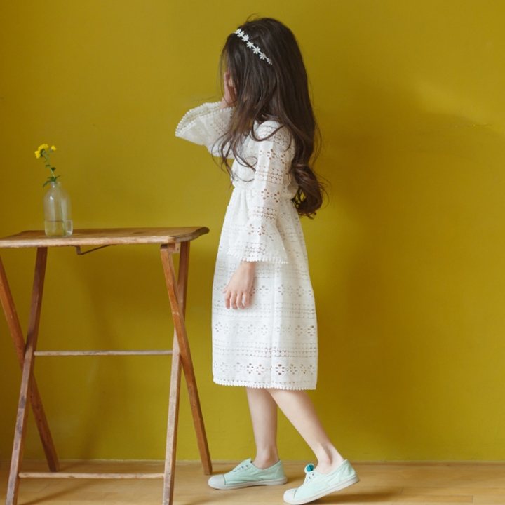 2020 mùa xuân dress New Hàn Quốc trắng ren áo dài váy fairy dress Big Child chúa váy trẻ em.