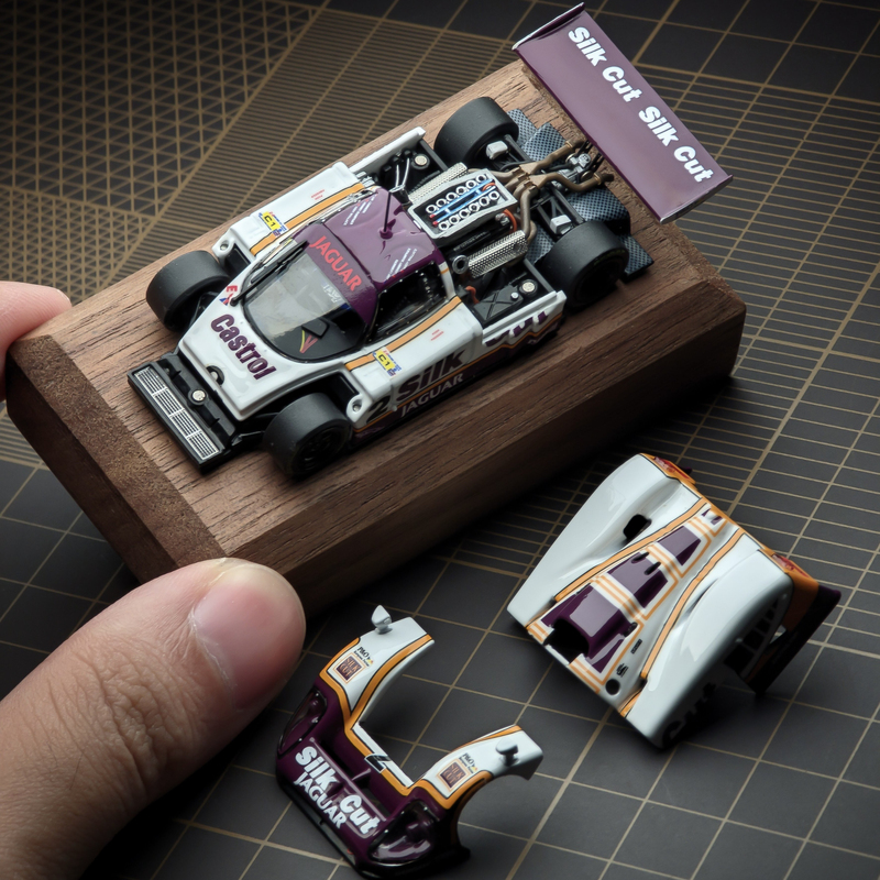 1988 Jaguar Jaguar Xjr-9 Le Mans Winner # 2 Ts 1:64 Alloy Open-Top Car Models
