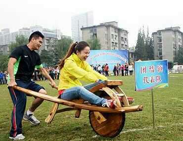 1 70 m Soliwood Sichuan West famous chicken bus hand - made farm tool stage prop model unicycle