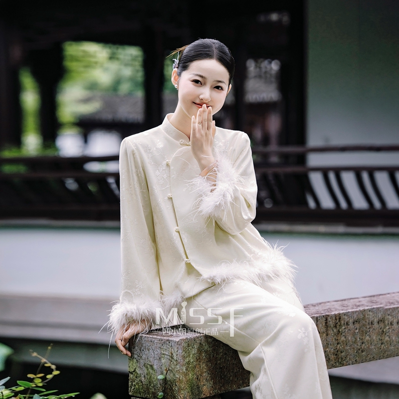 Miss Four's Autumn Off-White October Engagement Dress Long-Sleeve Suit Bride New Chinese Style Youthful Elegant High-End Feel Miss Four's Autumn Off-White October Engagement Dress Long-Sleeve Suit Bride New Chinese Style Youthful Elegant High-End Feel