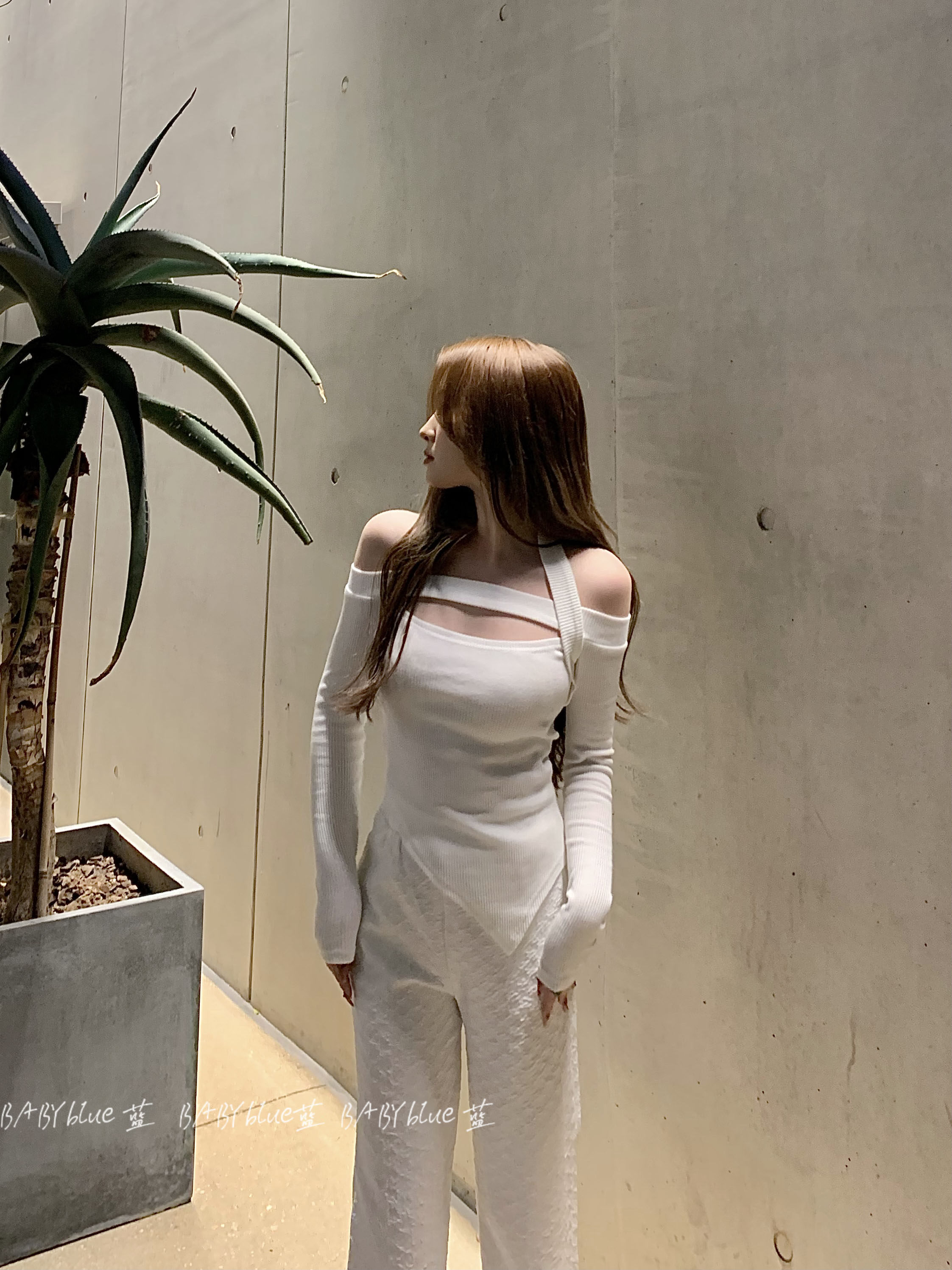 BABYblue (pure yu sweetheart) tight-fitting halter neck one-shoulder long-sleeved all-match thin temperament top