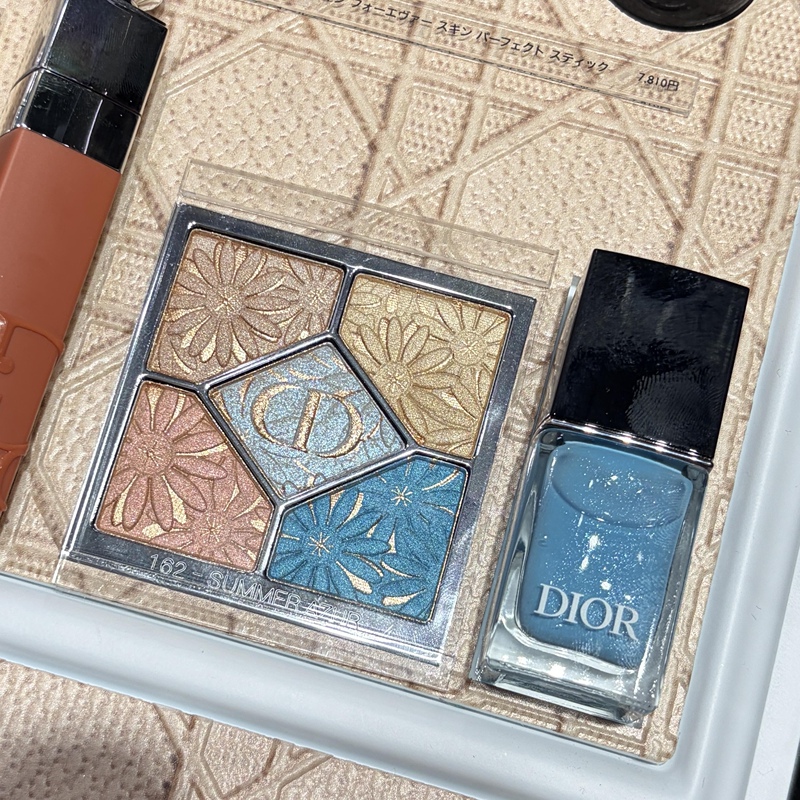 [Shipping on 4.23] Dior's New Summer Limited Edition Eyeshadow 162/Eyeshadow 670/Daisy Highlighter