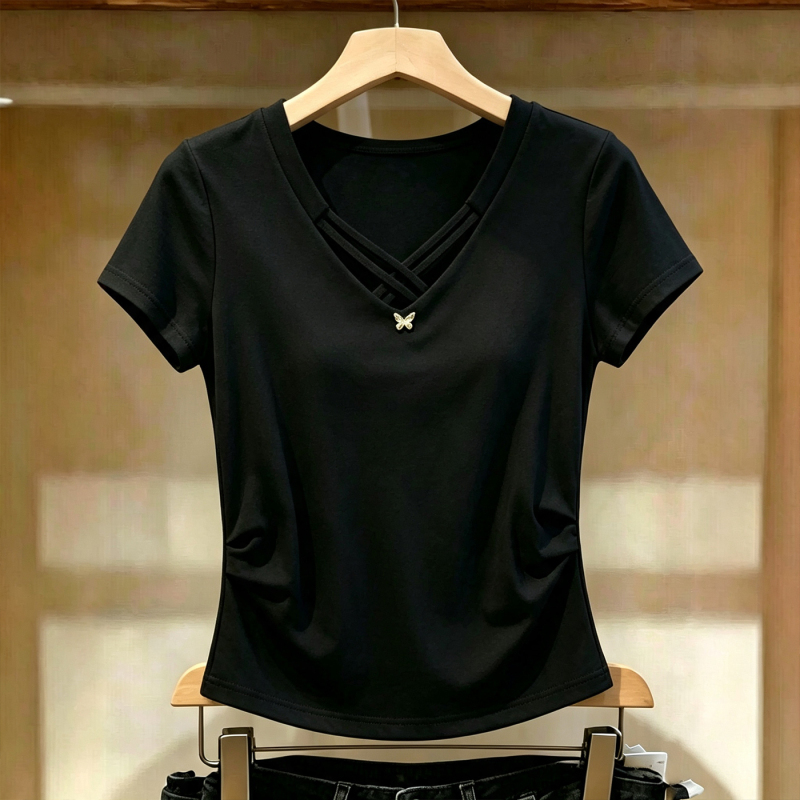 Plus-Size Mature Style Cross-Cutout V-Neck Short-Sleeve T-Shirt for Women, Summer High-End Black Slim-Fit Versatile Top
