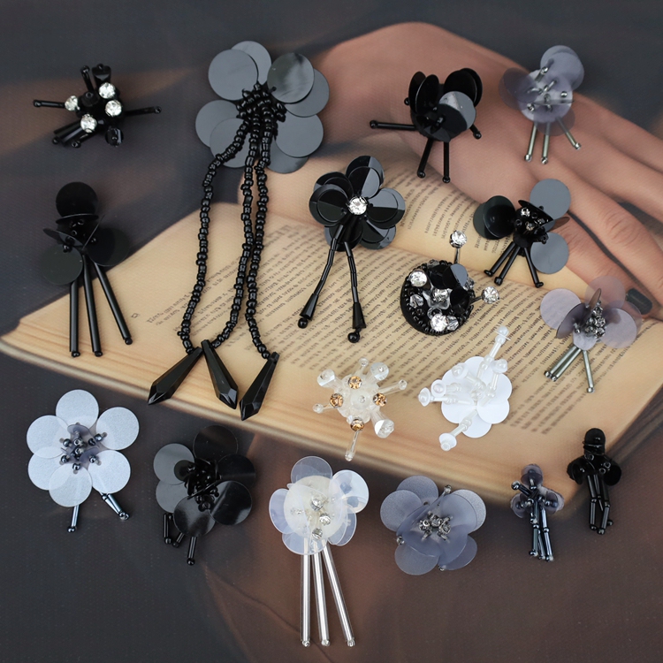 Three-Dimensional Versatile Handmade Beading Sequins Pendant Flower Clothing Fabric Patch Clothes Shoes Hats Bags Decoration Accessories Three-Dimensional Versatile Handmade Beading Sequins Pendant Flower Clothing Fabric Patch Clothes Shoes Hats Bags Decoration Accessories