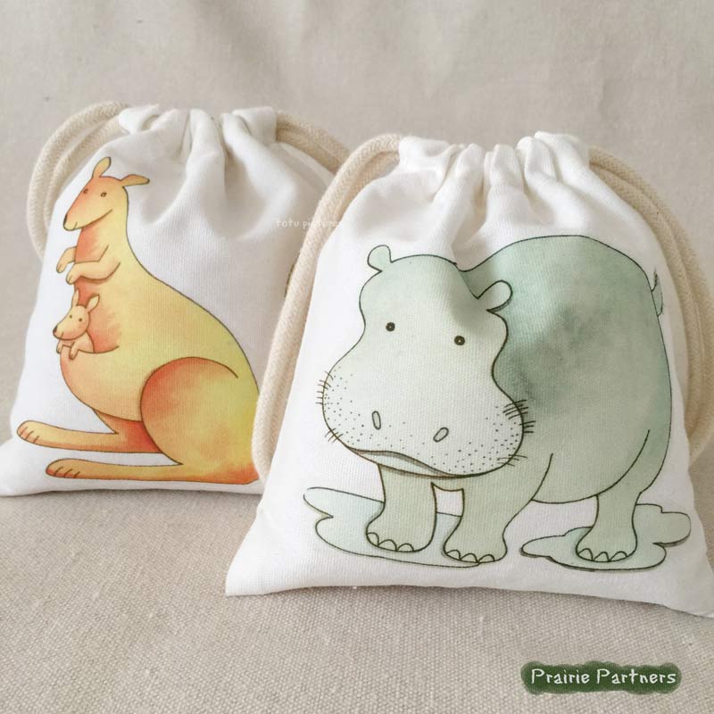 totu grassland partner cartoon bundle pocket storage bag travel clothing storage toddler toys clothing cotton bag